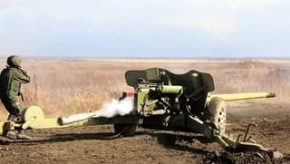 Russian Ministry of Defense Shows Soviet "Rapira" Anti-Tank Guns in Action