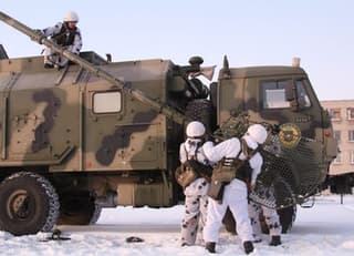Новейшие радиостанции стратегического управления Р-416ГМ поступили на вооружение ЦВО