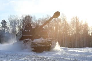 Российские военные получили партию гаубиц «Мста-С» и самоходных минометов «Тюльпан»