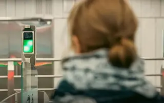 No solo en Moscú: el pago con reconocimiento facial funcionará en seis metropolitanos de Rusia hasta finales de 2025