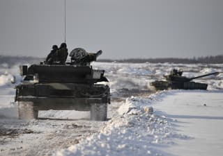 Боевой танец на снегу: Ростех показал маневренность танка Т-90М «Прорыв» на полигоне 