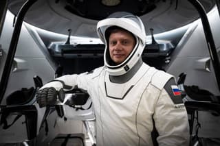 El cosmonauta ruso Aleksandr Grebiónkin voló a la EEI con astronautas de la NASA