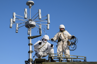 El Ministerio de Desarrollo Digital gastará 93 millones para idear cómo proteger los sistemas de comunicación y el GPS de las interferencias de inhibidores de drones
