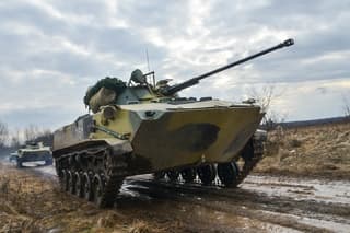 Nuevo lote de BMD-2 y BTR-D rusos de "Vysokotochka" pasó la aceptación militar