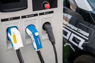 Supera a sus análogos: Rostec ha desarrollado un módulo de potencia totalmente ruso para la carga de vehículos eléctricos