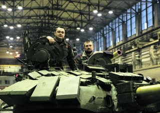 "Rostec" Showed How T-72B3M and T-90M Tanks Are Assembled