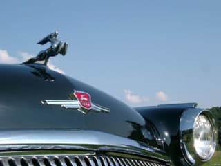 La planta de automóviles de Gorki extendió los derechos sobre el emblema corporativo del ciervo para los automóviles "Volga"