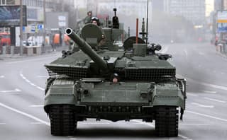 Сотрудники «Уралвагонзавода» едут в места дислокации российских военных ради модернизации танков Т-90