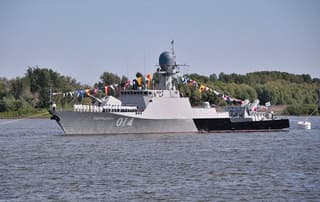  Корабль «Волгодонск» провёл стрельбы в Каспийском море
