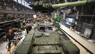 В помощи не нуждаемся: Россия сама обеспечит себя оружием