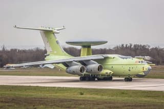 Залатать дыру в парке самолетов ДРЛО России: «франкенштейны» из гражданских SSJ и РЛС могут решить проблему