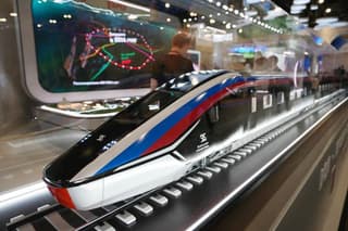 Макет высокоскоростного поезда для ВСМ показали на ПМЭФ