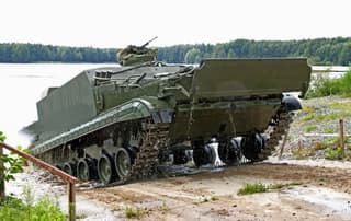 The latest Russian amphibious armored personnel carrier BT-3F has entered the stage of state tests