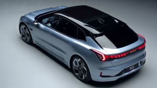 Geely prohibió la venta de coches eléctricos Zeekr en Rusia