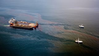 В России разрабатывают новый комплекс для ликвидации разливов нефти