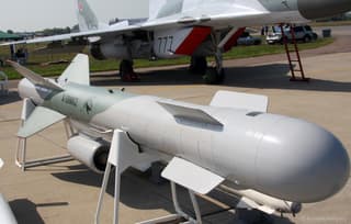 El "Invisible" y el Su-57: la aviación rusa comenzó a utilizar los avanzados misiles furtivos Kh-59MK2