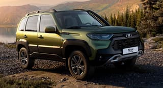 Aparece una foto del nuevo volante de tres radios para LADA Niva Travel