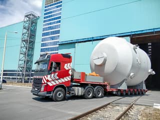 "Atommash" fabricó un coagulador de vapores de azufre de 62 toneladas para la planta de procesamiento de gas de Astracán