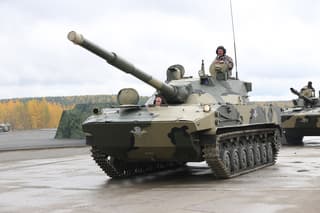 Asesino de tanques: de lo que es capaz el cañón autopropulsado ruso 2S25 "Sprut-SD"
