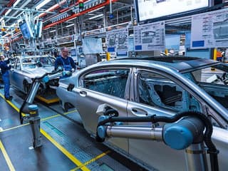 AvtoVAZ afirma que empresas de China podrían suspender el suministro de repuestos a Rusia