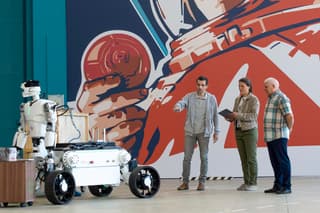 El robot ruso Marfa aprende a trabajar con astronautas - foto