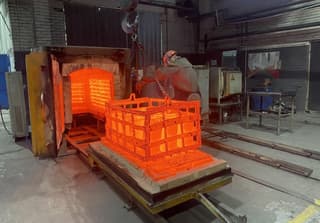 Como antes, al estilo Stajanov: la fundición de KMZ modernizó un horno térmico para procesar piezas para turbinas