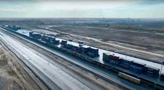 Bajo Novosibirsk se inauguró la segunda fase del mayor centro logístico de transporte de contenedores al este de los Urales