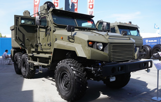 Beast on the Front Lines: "Remdiesel" Plans to Release the Z-STS "Akhmat" Armored Vehicle in Two Versions