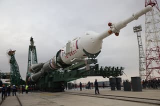 Обратный отсчёт: «Союз МС-26» на Байконуре вывезли на стартовую площадку