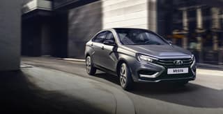 AvtoVAZ explicó el fuerte aumento del precio del LADA Vesta por la inflación