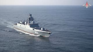 Приструнили истребители Су-33 и МиГ-29К: фрегат «Адмирал Головко» и ракетный крейсер «Маршал Устинов» отразили авианалет в Баренцевом море