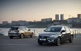 Найти 15 отличий: LADA Vesta получила восьмиканальную систему безопасной парковки и обновленное ПО медиасистемы