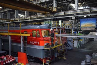 La planta de reparación de locomotoras eléctricas de Cheliábinsk moderniza sus equipos