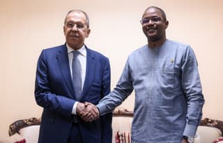 Rusia y Burkina Faso acuerdan no ser los primeros en emplazar armas en el espacio
