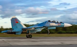 S-400 SAM systems ready, Su-30SM fighters soar into the sky: Readiness check of the Air Force and Air Defense troops launched in Belarus