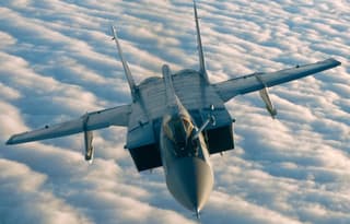 MiG-31BM vs. Typhoon IPA2: Who Will Win in an Aerial Duel?