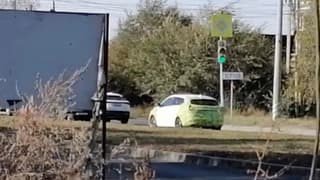 Автомобиль LADA Iskra SW Cross почти без камуфляжа заметили в Тольятти