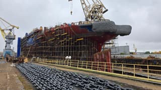 Asegurando el Ártico: En el Astillero Báltico se ha formado el casco del rompehielos nuclear "Chukotka"