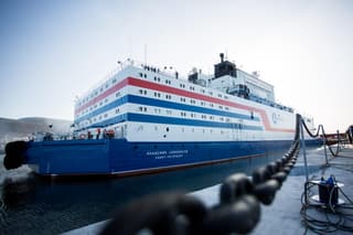 La central nuclear más septentrional del mundo: dos unidades de energía de la central térmica flotante "Akademik Lomonósov" fueron reparadas en Chukotka