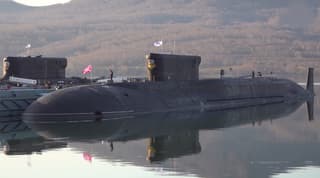 Para los "Borei" y "Yasen": Belousov inspeccionó el punto de base de los más nuevos buques nucleares de la Flota del Pacífico