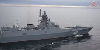 «Калибр» бьет точно в цель: фрегат «Адмирал флота Касатонов» ракетой уничтожил цель в Баренцевом море