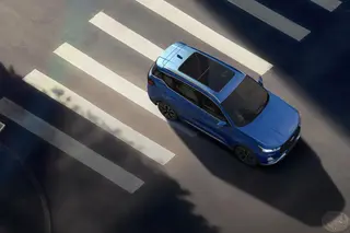 Старт продаж Xcite X-Cross 8 отложили: на машину пришлось снова оформлять ОТТС