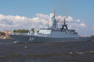 Corbeta "Soobrazitelny" con "Kalibr" envió un submarino "enemigo" al fondo