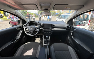 Publicada foto conjunta de la versión crossover del LADA Iskra y el LADA Vesta "Capitán"