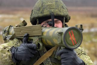 Выдох преисподней: огнемет «Шмель» стал самым опасным оружием российской пехоты