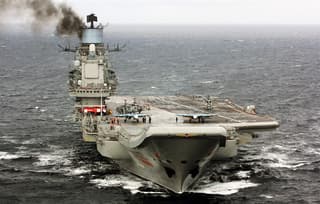 «Больше никогда не выйдет в море»: российский авианосец «Адмирал Кузнецов» списали со счетов на Западе