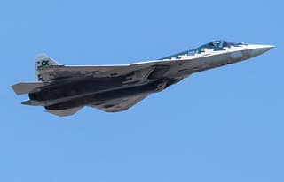 Una pirueta digna solo de la élite: el caza Su-57 realizó la "Cobra de Pugachev"