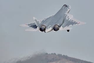 Aparecen imágenes únicas de la cabina del caza Su-57: el poder de la aviación rusa