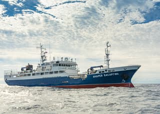 For harvesting and transporting live crab: "Andrey Basargin" vessel of project 03141 handed over to the customer in Vladivostok