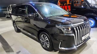 «Соллерс» анонсировал выпуск 13 новых моделей автомобилей к 2025 году: минивэн SP7, электробус SE9, пикап ST9, микроавтобус Atlant XL